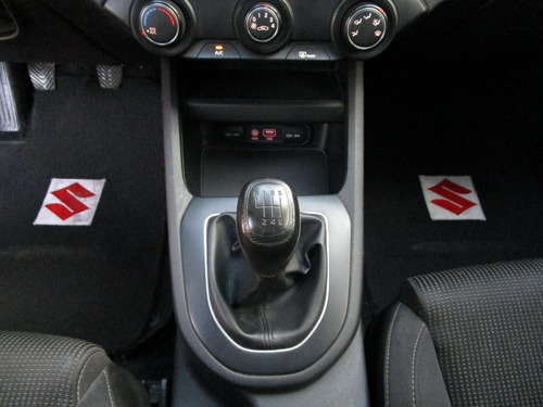 Imagen 9 de 15 de Kia Forte 4p L 2.0l,tm6,a/ac.,ve,r16