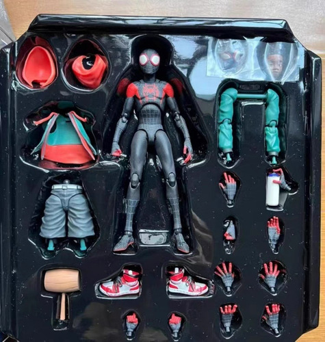 Figura de acción de Spider-Man Sentinel de Miles Morale