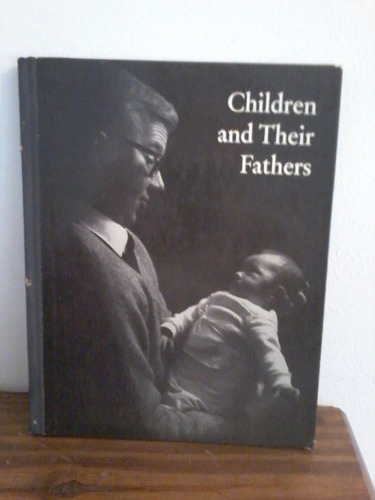 Children And Their Fathers  -  Hanns Reich   Fountain Press