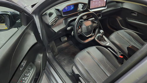 Peugeot 208 1.6 Feline Tiptronic
