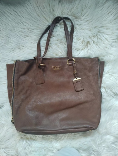 Bolsa   Vitello Daino Pomice Leather Tote  Prada, Caramelo.