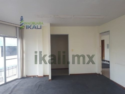 Imagen 13 de 23 de Renta De Piso Para Oficina Centro Tuxpan Veracruz. Excelente Espacios Para Oficinas En Avenida Principal Benito Juarez No. 39 Colonia Centro Del Municipio De Tuxpan Veracruz. En La Zona Comercial Del