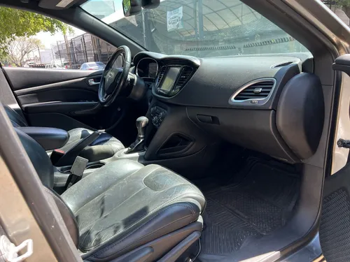 Dodge Dart 2.0 Limited Mt