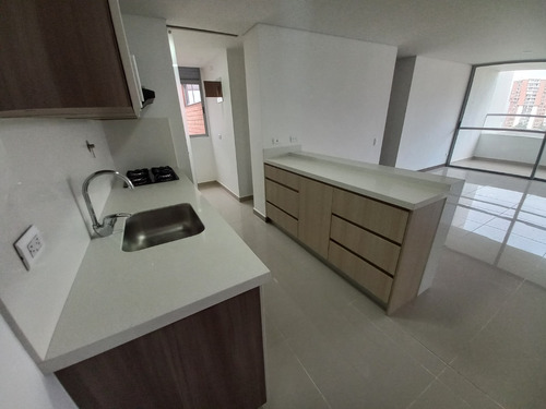 Apartamento En Venta Sabaneta Aves María