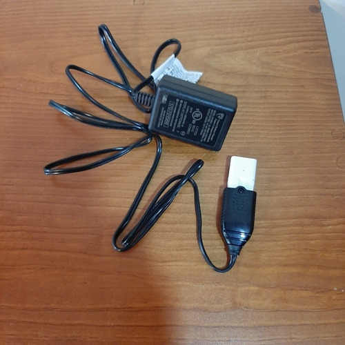 Imagen 2 de 4 de Cargador Para Montables Eléctricos Prinsel 12 Volts