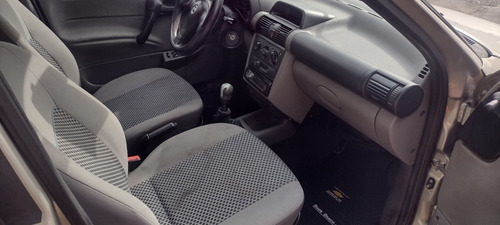 Imagen 7 de 12 de Chevrolet Classic 2010 1.4 Ls Pack