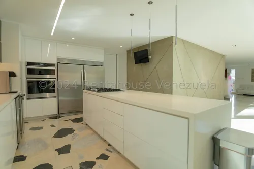 Casa En Venta En Los Naranjos