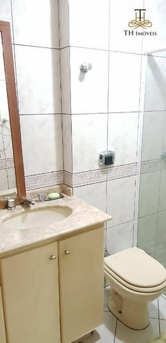 Apartamento De 3 Dormitórios (sendo 1 Suíte), 1 Vagas Privativas , 1 Apartamento Por Andar - Centro De Balneário Camboriú - Sc - Ap0504