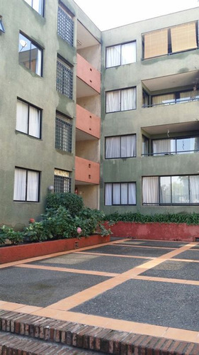 Departamento En Venta De 3 Dorm. En Lo Barnechea