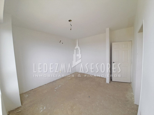 Imagen 4 de 6 de Apartamento En Obra Gris.