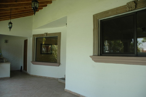 Casa En Renta Fraccionamiento Privado, En Lomas De Atzingo, Cuernavaca
