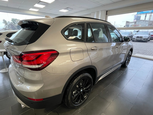 Imagen 13 de 16 de Bmw X1 2.0 Sdrive 20i Sportline 192cv