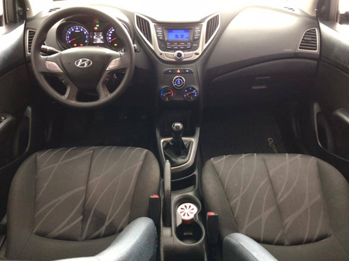 Imagem 3 de 15 de Hyundai Hb20 1.0 Comfort 12v Flex 4p Manual