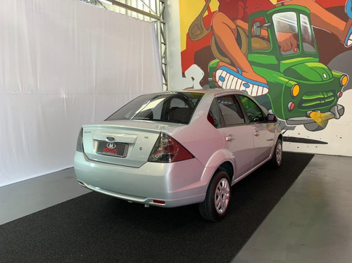 Imagem 4 de 10 de Ford Fiesta