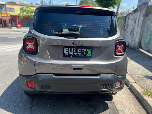 Jeep Renegade 1.8 Flex Aut. 5p