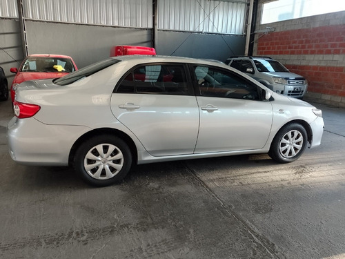 Imagen 10 de 18 de Toyota Corolla Xli
