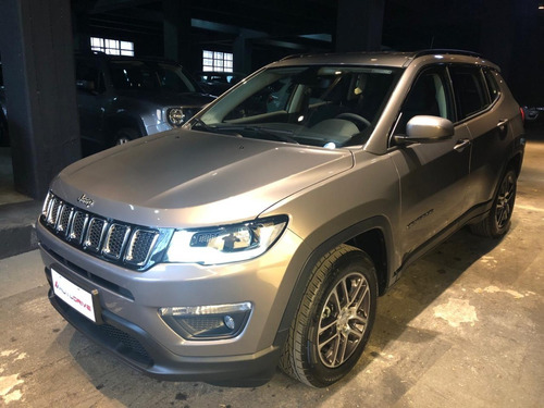Jeep Compass S P O R T A T 6 Financia Entrega Asegurada