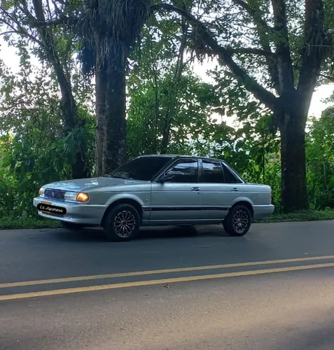 Nissan Sentra 1.6 B13 Std