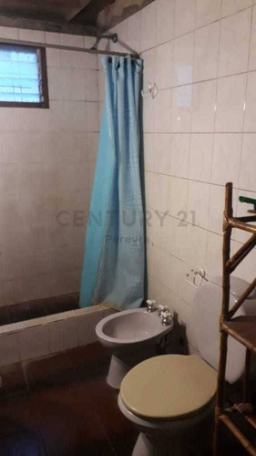 Imagen 10 de 16 de 422 Esquina 6. Casa De Tres Habitaciones En Venta, Villa Elisa La Plata
