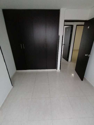 Imagen 11 de 13 de En Venta Económico Apartamento Provenza Bucaramanga 3 Habitaciones