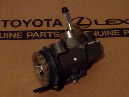 Cilindro Freno Delantero Lh Toyota Dyna Turbo 4.0 Original