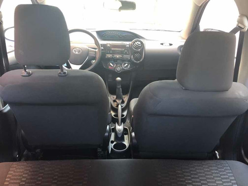 Toyota Etios 1.5 X 2015