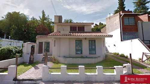 Villa Belgrano (torricelli 5000) - Venta Casa 3 Dormitorios