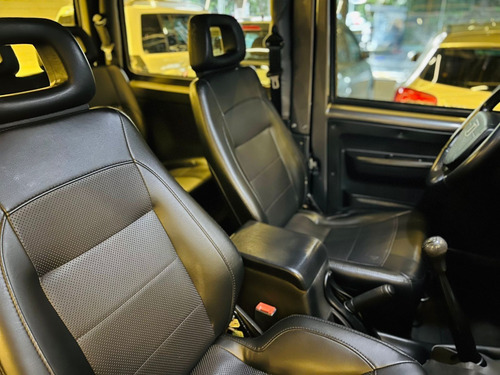 Troller T-4 4x4 3.2 Tgv Tdi Cap. Rígida Diesel 2013/2014