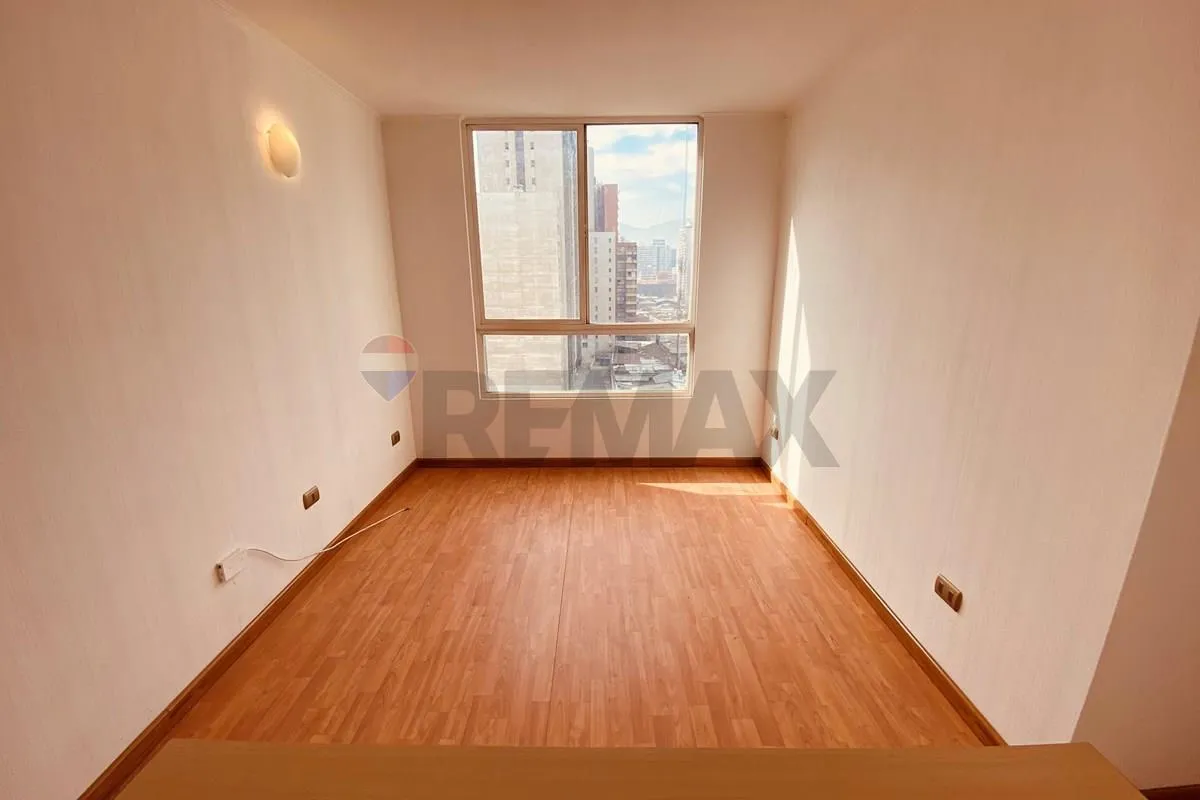 Imagen 2 de 30 de Excelente Dpto Piso 10 De 2d+1b+e+b-santiago