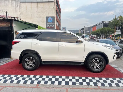 Toyota Fortuner Sw4 2.7 4x2 At
