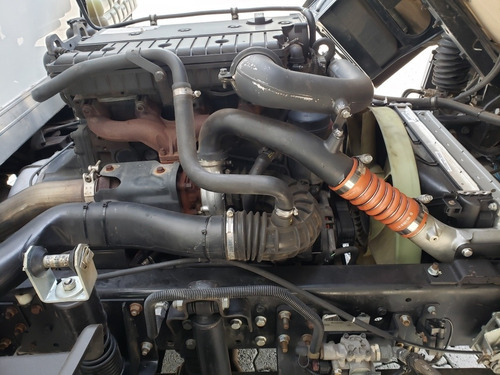 Imagem 7 de 11 de Mercedez Benz Acello 815