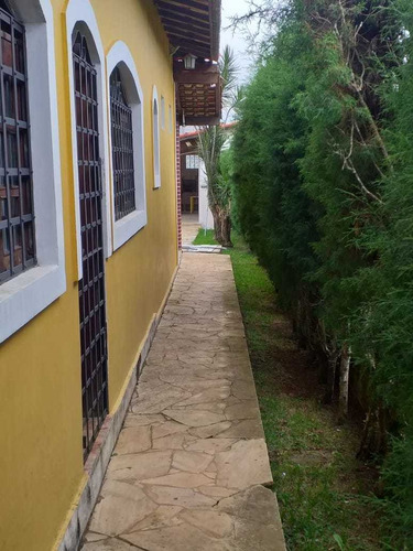 Imagem 5 de 14 de Bela Chácara Antes Do Centro De Ibiúna