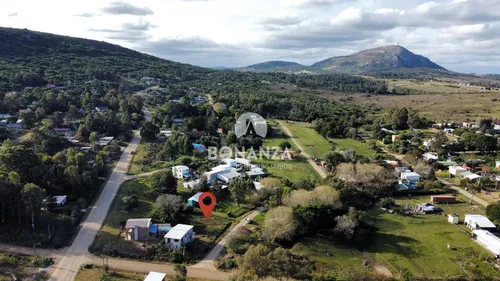 Terreno En Venta Piriápolis, Playa Hermosa. 21 Metros De Frente, 462 M²