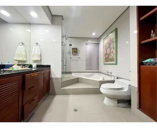 Venta De Exclisivo Apartamento Amoblado En Las Lomas El Poblado