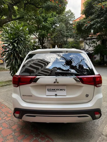 Mitsubishi Outlander 2.4