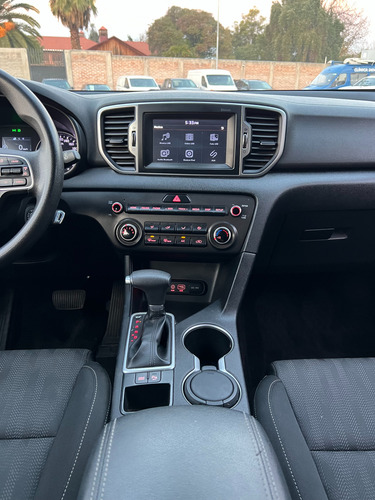 Kia Sportage Lx 2.0 Gsl At 2wd 6ab