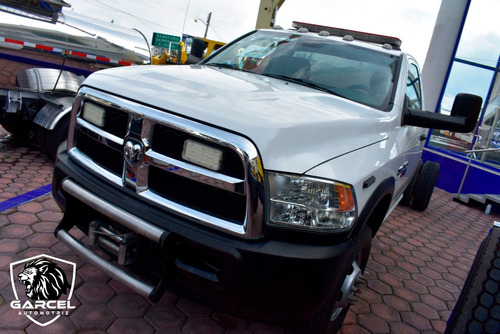 Imagen 2 de 13 de Dodge Ram 4000 Chasis Cabina 5.7 Hemi 2014 #155