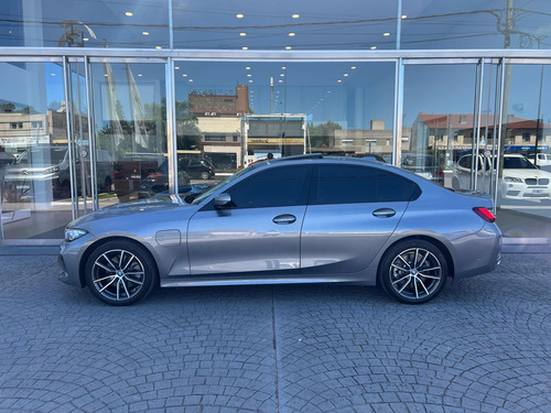 BMW Serie 3 2.0 330E Sedan Sportline