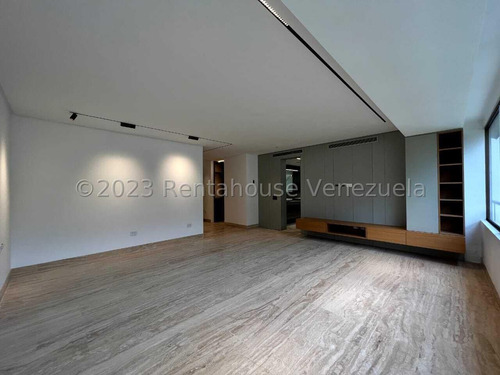 Apartamento En Venta En La Castellana Cda 24-8991 Yf