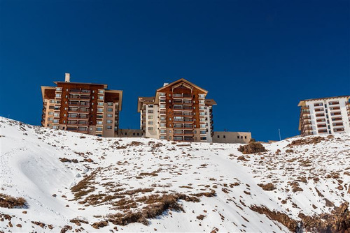 Departamento En Venta De 3 Dorm. En Valle Nevado