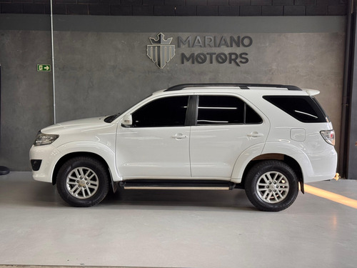 Toyota Hilux SW4 2.7 SR 4X2 16V FLEX 4P AUTOMÁTICO