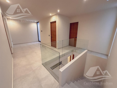 Casa En Venta En Via Cumbres Cancun