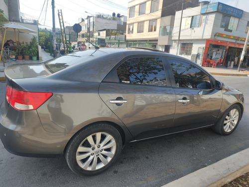 Kia Cerato Full Equipado