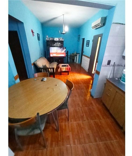 Venta Casa En Planta Alta Sobre Av. San Martin