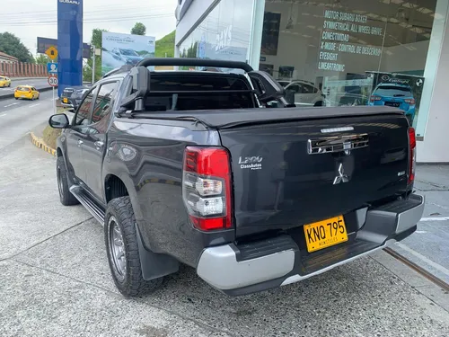 Mitsubishi L200 Gls Se Tp 2500cc Td 4x4 7ab Abs Modelo 2022