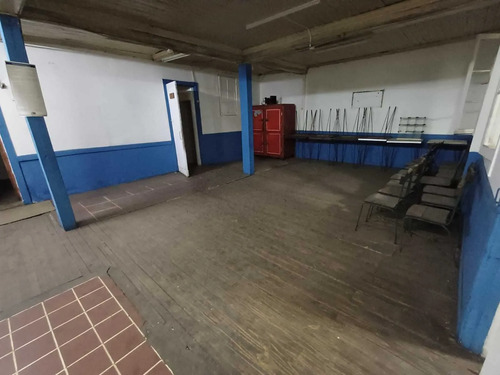 Vende Local Comercial 281/291 M2 (121286)