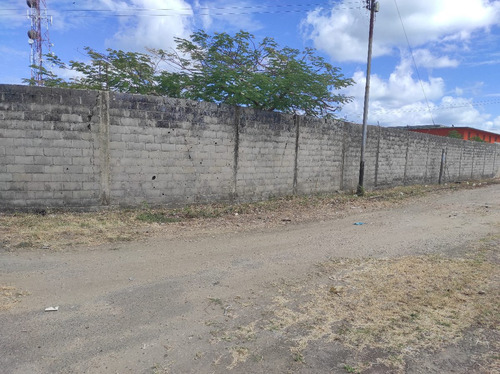 Imagen 5 de 8 de Parcela De Terreno De 1.125 Mts. Zona Residencial