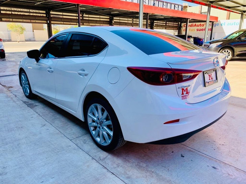 Imagen 6 de 11 de Mazda 3 Modelo 2018
