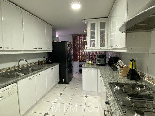 Departamento En Venta De 4 Dorm. En Vitacura