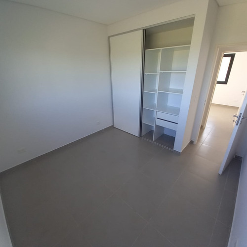 Imagen 9 de 14 de Alquiler - Casa 4 Amb C/ Parque - Manzanares